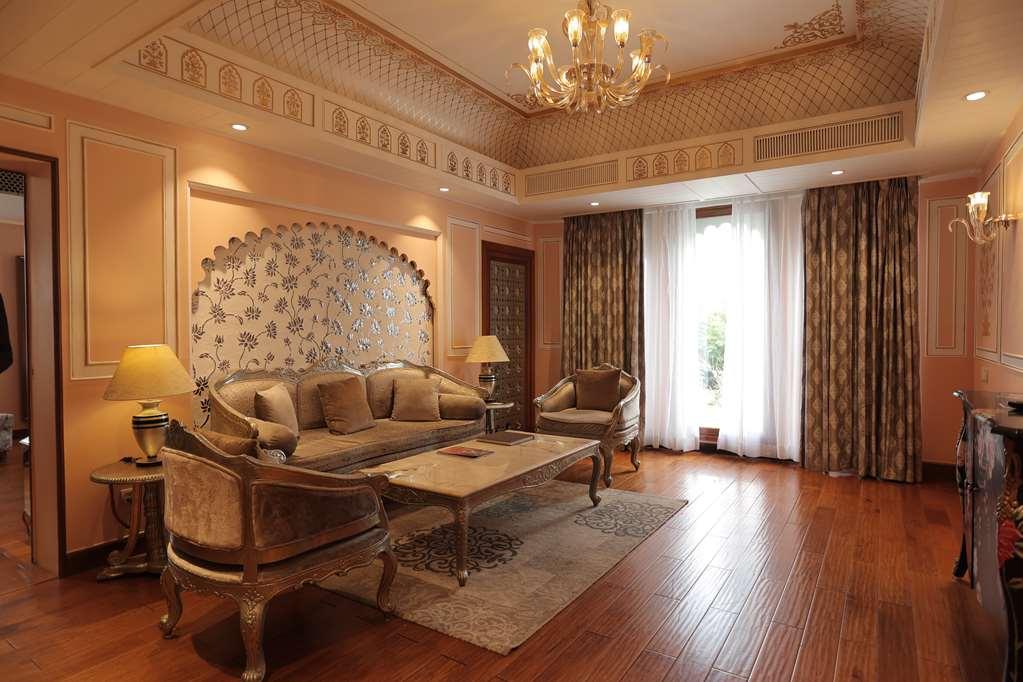 Radisson Blu Udaipur Palace Resort & Spa Oda fotoğraf